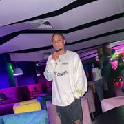  ,   Mario, 29 ,   ,   