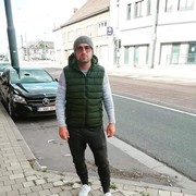  ,   Maxo, 33 ,   