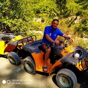 ,  Dima, 44