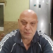  ,   Maksim, 51 ,   ,   , c 