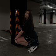  , 