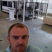  ,  Misha, 35