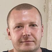 ,  Tomasz, 37