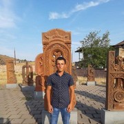  ,  Garik, 23