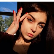 ,  Eva, 24