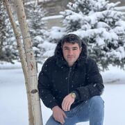  ,  Taron, 29