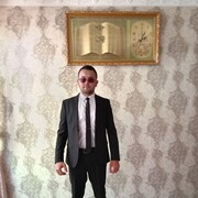  ,   Ali, 32 ,   ,   