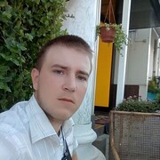  ,   Mikhail, 32 ,   ,   