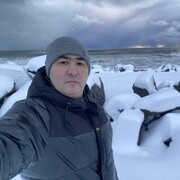  ,  Uali, 38