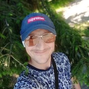  ,  Artist, 31