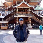  ,  Maikel, 44
