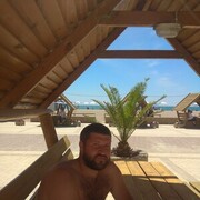  -,   Holger, 38 ,   ,   , c , 
