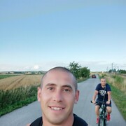 ,   Ruslan, 35 ,     