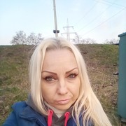  ,   Lana, 50 ,   