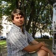  ,  Artur, 33