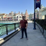  ,  Mika, 36