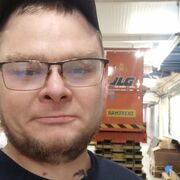  ,  Deniss, 37