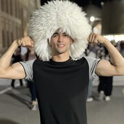  ,  Asadbek, 27