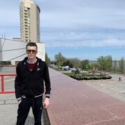  ,   Viktor, 24 ,   ,   