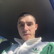   ,  Nikita, 29