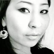  ,   Artistka, 38 ,   
