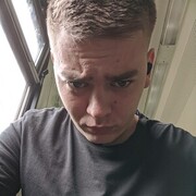  ,   Viktor, 32 ,   