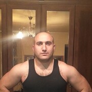  ,   Vitali, 31 ,     