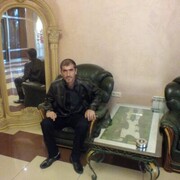  ,  Artur, 35