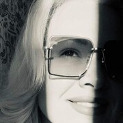  ,  Olesia, 41