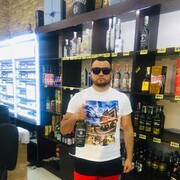  ,   Shoxrux, 32 ,   ,   