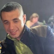  ,  Cristian, 32