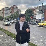  ,  Alex, 19