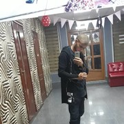  ,  Dymas, 31