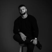  ,  Andrew, 28