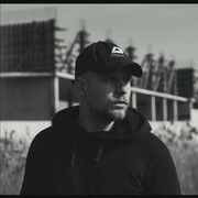  ,  Sasha, 30