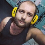  ,   Nikoloz, 32 ,   