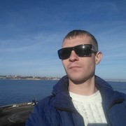  ,   Joni, 35 ,   