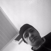  ,   Black, 32 ,   