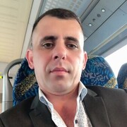  ,   Raad, 44 ,   ,   