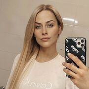  ,  Vanessa, 28