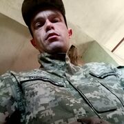  ,   Andrej, 33 ,   c 