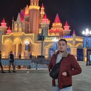  ,  Dony, 29