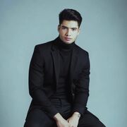 ,   Shamil, 24 ,   ,   
