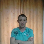  ,  Viktor, 45