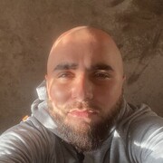  ,  Zaur, 30