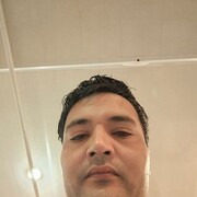  ,  Artur, 32