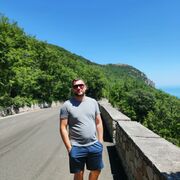  ,   Artur, 36 ,   c 
