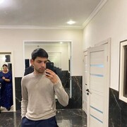  ,  Artem, 23