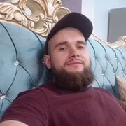  ,   Tg Slawiyk, 28 ,  