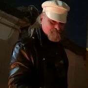 ,   Oleg, 60 ,   c 